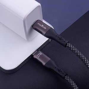 Maxlife MXUC-11 magnētiskais kabelis USB-C - Lightning 1,0 m 27W melns neilons