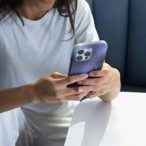 Incase Halo Case vāciņš ar MagSafe iPhone 16 tālrunim, Oil Slick Lilac krāsā