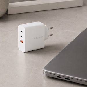 Blavec sienas lādētājs BC-11 GaN - USB + 2xType C - QC PD 65W 3A (TCBC11G-U2CW653A) balts
