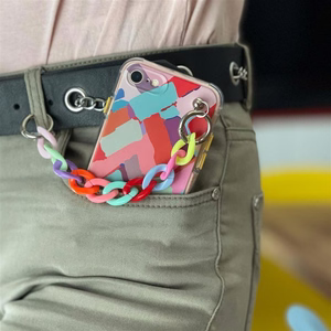 Color Chain Case гибкий эластичный гелевый чехол с цепочкой-подвеской для iPhone 13 Pro разноцветный (3)