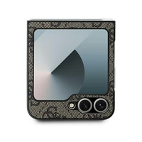 Guess Ādas 4G Metāla Logotips Viedtālruņa apvalks Samsung Galaxy Z Flip 6 - Brūna
