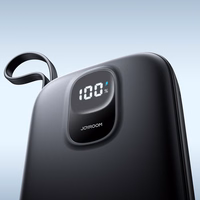 Joyroom JR-PBF18 22.5W 10000mAh portatīvais lādētājs ar iebūvētu Lightning kabeli + USB-C kabelis 0.25 cm - melna