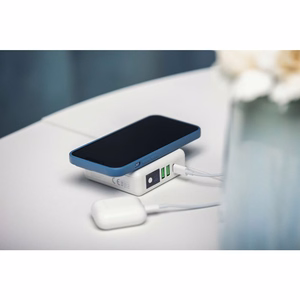 FORCELL F-ENERGY daudzfunkcionālais lādētājs 15W 4in1 ar USB/USB-C pieslēgvietu, portatīvo lādētāju 8000mAh un bezvadu uzlādi