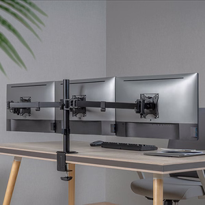 Trīs monitoru 17"-27" galda stiprinājums