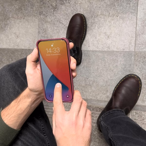 Card Armor Case чехол-кошелёк для iPhone 13 Pro силиконовый с воздушной подушкой малиновый