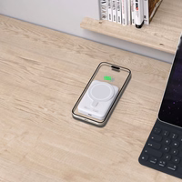 Tech-Protect LifeMag PB11 portatīvais lādētājs ar MagSafe 10000mAh 15W USB-C portu - balta + USB-C kabelis