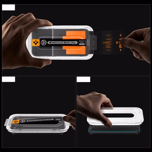 Spigen Glas.TR EZ Fit Pro privātuma stikls iPhone 16 Pro Max / 17 Pro Max