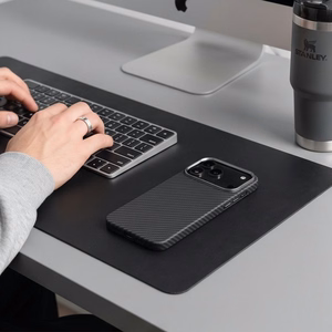 Tech-Protect Ion Carbon MagSafe vāciņš iPhone 18 Pro Max / 17 Pro Max – melns un sudrabains