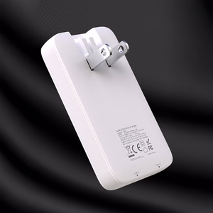 Dudao A65Q 65W GaN ceļojumu sienas lādētājs USB-A / USB-C PD īpaši plāns EU / US – balts