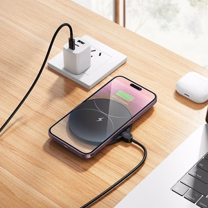 Bezvadu lādētājs Hoco 15W ar USB-C kabeli un digitālo indikatoru CW62 melna krāsa