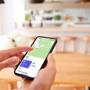 SBS Track My Circle ūdensizturīgs IP65 lokators, saderīgs ar Apple Find My - balts