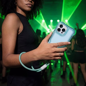 Safepop maciņš ar siksniņu priekš iPhone 16e / 17e zils