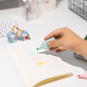 Snoopy – 4 krāsu marķieru komplekts ar 3D dekoru