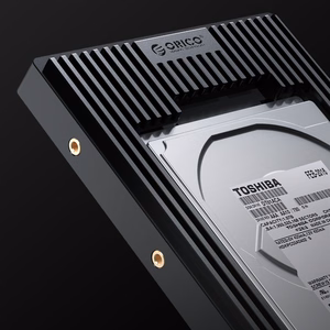 Orico D2SS-6G diska adapteris 2.5" uz 3.5" pārveidotājs - melns