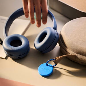 Chipolo POP Bluetooth priekšmetu meklētāju komplekts ar nomaināmām baterijām iOS un Android ierīcēm, 4 gab. (sarkans, zils, dzeltens un zaļš)