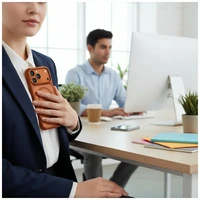 Uniq Veren iPhone 17 Pro Max Magclick uzlades macins - oranzs