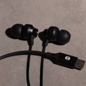 Forever vadu austiņas EP-02 USB-C melnas