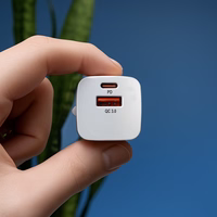 Wozinsky CMWCW 20W USB-C / USB-A sienas lādētājs - balts