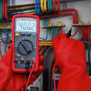 UNI-T UT892 digitālais multimetrs