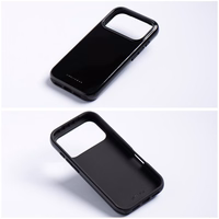 ROAR viedtālruņa apvalks RAINBOW BUMPER IPHONE 16 Pro melns