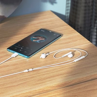 HOCO vadu austiņas Type C ar mikrofonu M93 baltas