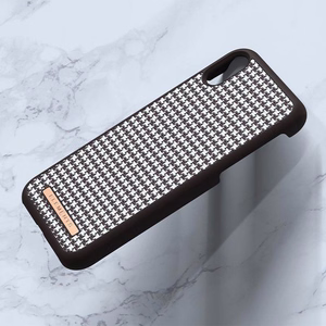 Nordic Elements Saeson Idun Pattern 2 vāciņš ierīcei iPhone XR, tumši brūns