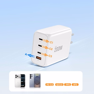 Tech-Protect NC200W-GaN 4 portu 200 W sienas lādētājs - balts