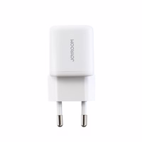 Joyroom JR-TG7 33W USB-A + USB-C sienas lādētājs ar 30W USB-C - Lightning 1m kabeli - balts