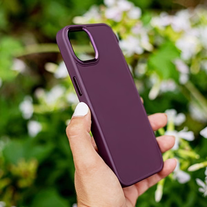 Satin maciņš for iPhone 16e / 17e bordo