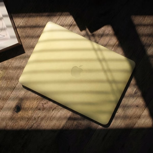 Tech-Protect Softshell maciņš priekš MacBook Neo 13 2026 - matēti dzeltens