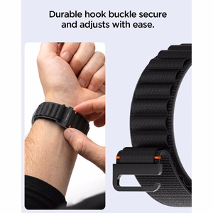 Spigen WBF1 siksniņa modelim Samsung Galaxy Watch 40/44/46 mm – melna