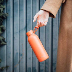 Quokka Solid With Strap nerūsējošā tērauda termopudele, 510 ml, Orange