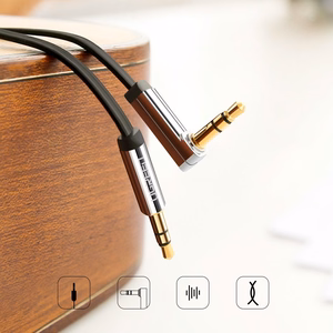 Ugreen plakans AUX audio kabelis 3.5 mm mini jack 2m sudraba (10599)