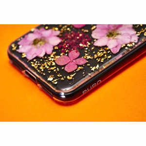 Puro Glam Hippie Chic vāciņš ierīcei iPhone XR, ar īstām zaļām ziedlapiņām