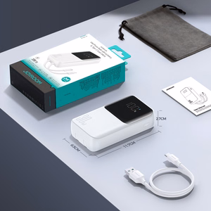 Mini portatīvais lādētājs Joyroom JR-PBC06 30W 10000mAh ar iebūvētiem kabeļiem (balts)