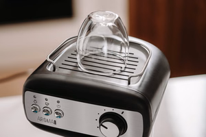 Pusautomātiskais kafijas automāts TEESA AROMA 400