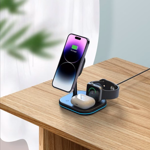 Tech-Protect QI15W-A27 3-in-1 indukcijas lādētājs ar MagSafe statīvu viedtālrunim / Apple Watch / AirPods - melns