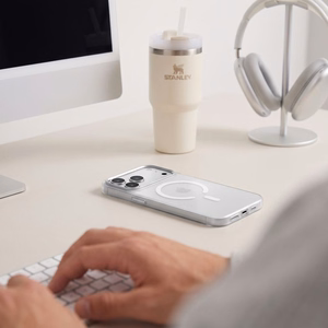 Tech-Protect MagZero MagSafe maciņš modelim iPhone 17 Pro Max / 18 Pro Max – matēts balts