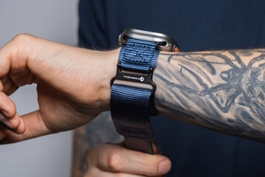 FORCELL F-DESIGN FA05 neilona siksniņa APPLE pulkstenim 42 / 44 / 45 / 49 mm zilā krāsā