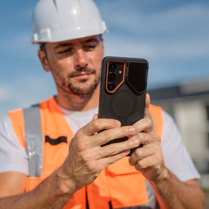 Tech-Protect Kevlar Aura MagSafe Maciņš for Samsung Galaxy S26 - melns and oranžs