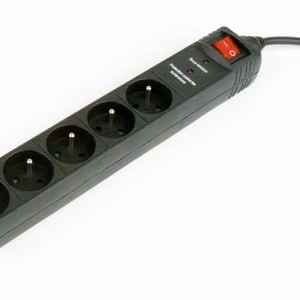 Gembird surge protector – pagarinātājs ar pārsprieguma aizsardzību un 5 franču tipa kontaktligzdām, 3 m, melns (5 French sockets)