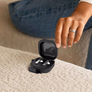Tech-Protect Slim Hook maciņš priekš Samsung Galaxy Buds 4 / 4 Pro melns