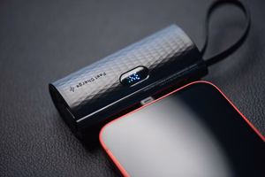 Внешний аккумулятор Forcell F-Energy Power Plug F5K3 PD 20W 5000 mAh со встроенным коннектором Lightning чёрный