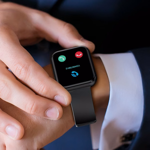 Choetech WT001 viedpulkstenis ar IP67 zvanu atbildēšanas funkciju - melns