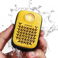 Joyroom Maya JR-MS03 portatīvs Bluetooth skaļrunis ar iebūvētu lukturīti, izturīgs - dzeltens