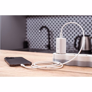 Зарядное устройство Forcell F-Energy USB C QC4.0 PD 3A 20W + кабель USB C - Lightning TFK-TC-20WPD белое