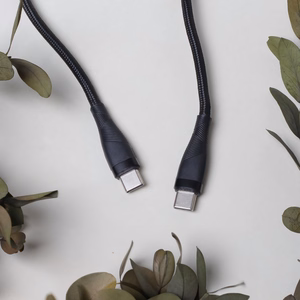 Maxlife MXUC-08 kabelis USB-C - USB-C 1,0 m 100W melns neilona