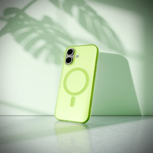 Чехол Puro Daylight силиконовый совместимый с Magsafe для iPhone 17 - полупрозрачный зелёный