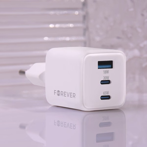 Forever TC-08-65ACC GaN PD QC lādētājs 2x USB-C 1x USB 65W balts
