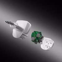 Adapteris no IT sienas kontaktdakšas uz universālo kontaktdakšu